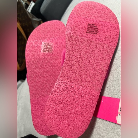 Lilly Pulitzer Pink and Green Floral Slippers, 9-10 - Picture 4 of 4